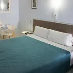 Alexandra * סיטגס