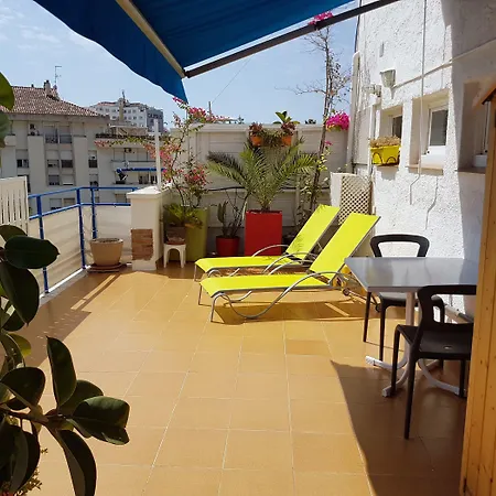 Alexandra Hotel *